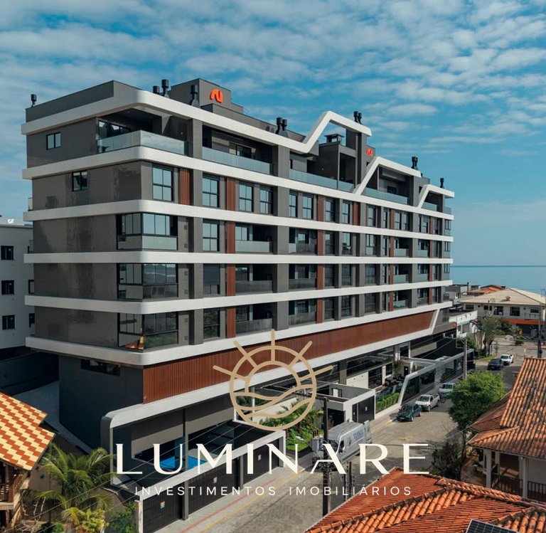 Leme - Alto padrão com Piscina, a 80m do mar